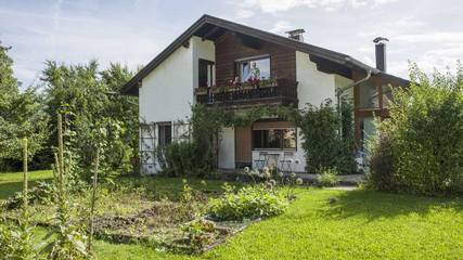 Ferienwohnung für 2 Personen, mit Balkon und Garten, kinderfreundlich in Landkreis Rosenheim