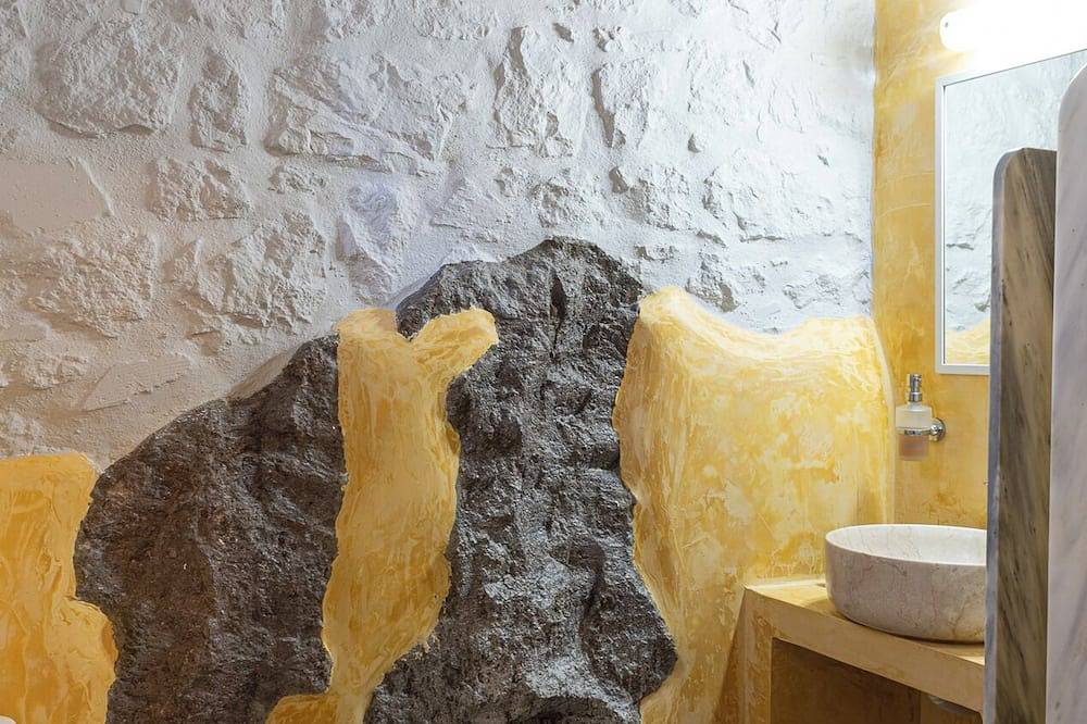 Entire apartment, Villa Margarita Studio in Skala (Patmos), Dodecanese