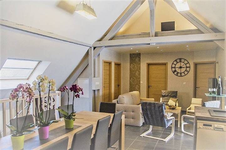 Location de vacances pour 7 personnes, avec sauna et jacuzzi ainsi que jardin et piscine dans Merxheim