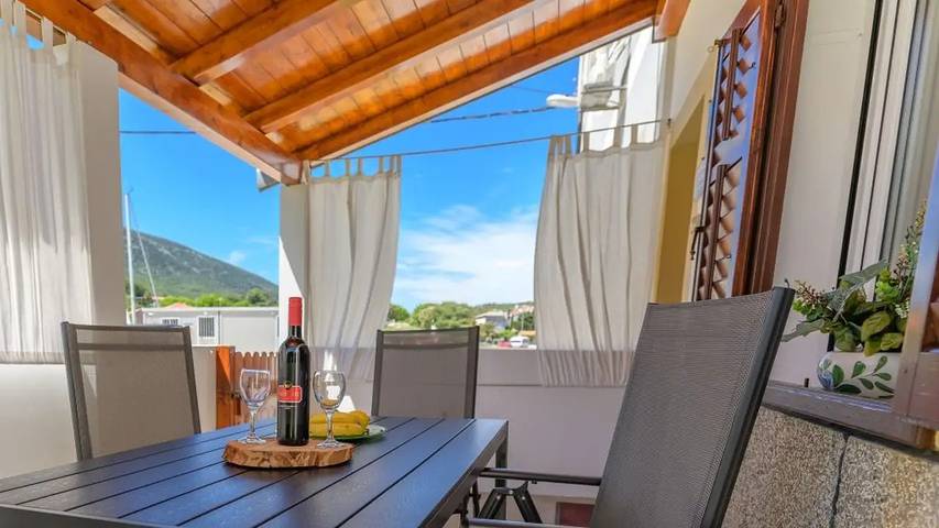 Ferienwohnung für 4 Personen, mit Terrasse
