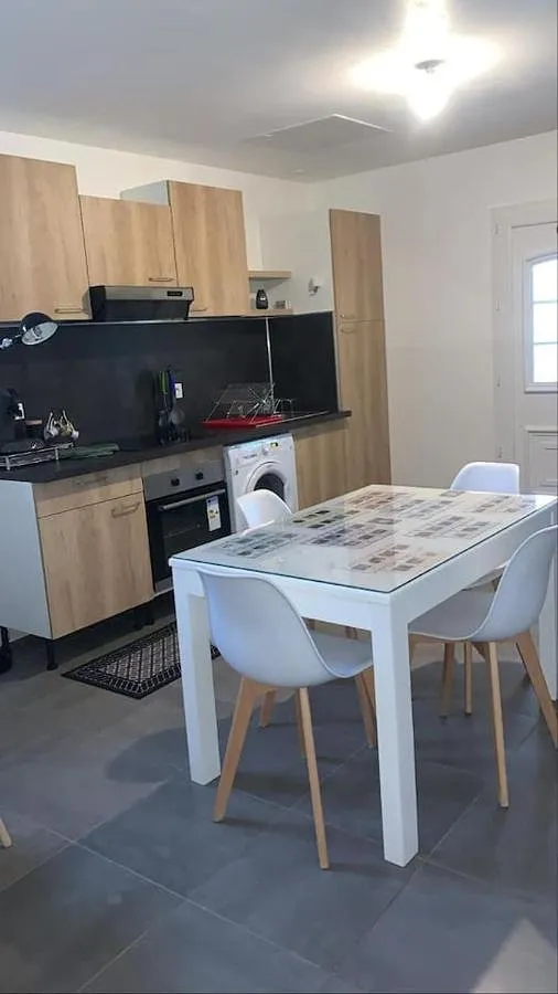 Apartamento de vacaciones para 4 personas, con jardín y vistas - 1
