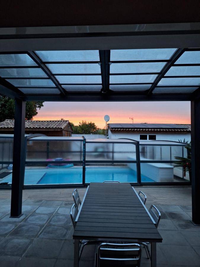 Alojamiento y desayuno para 8 personas, con piscina además de jardín y vistas - 1