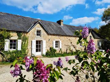 Gîte pour 6 personnes, avec jardin à Pont-Scorff