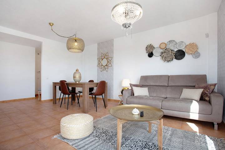 Entire apartment, Luxury Ocean View holiday home with sea view and shared pool in Geafond, La Oliva