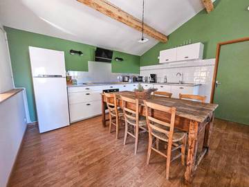Gîte pour 5 personnes, avec vue à Compeyre