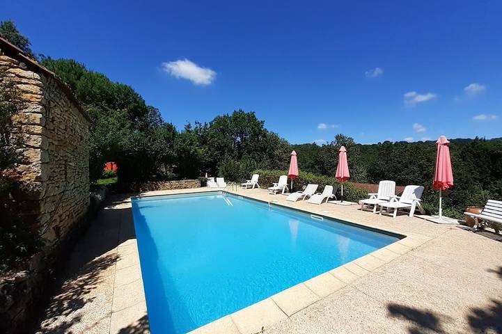Gîte pour 3 personnes, avec terrasse ainsi que piscine et jardin à Marquay - 4