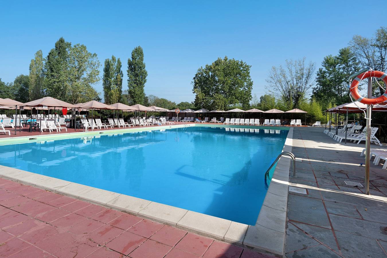 Mobil-home climatisé avec 3 piscines partagées in Bucine, Bucine (Gemeinde)