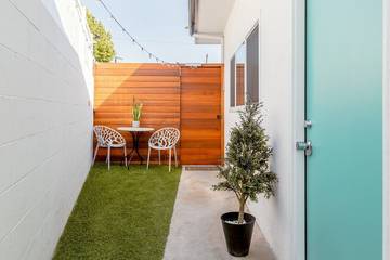 Loft for 2 Guests in Los Angeles, Los Angeles County, Picture 3