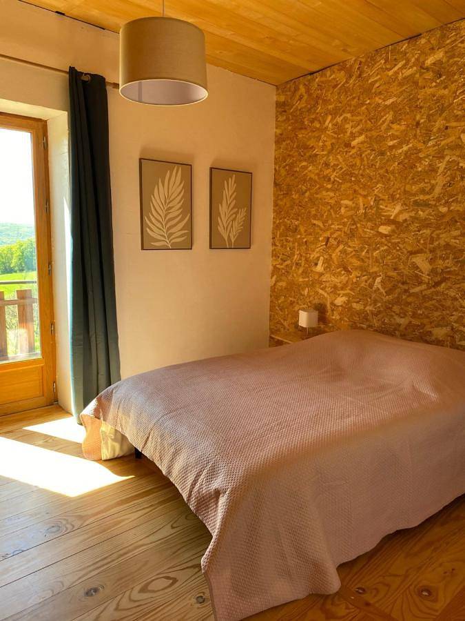 Location de vacances pour 6 personnes, avec jardin et vue à Vayrac - 2