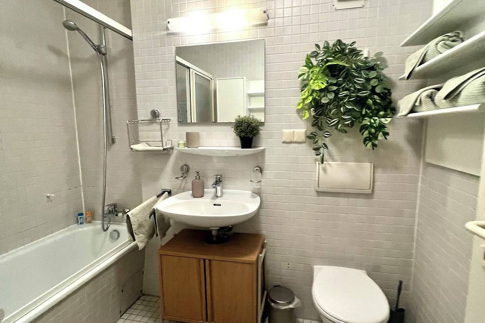 Ganze Wohnung, Thefairspot - Ruhiges Apartment direkt am Nordpark / 5 Min zur Messe und Arena in Düsseldorf-Golzheim, Düsseldorf