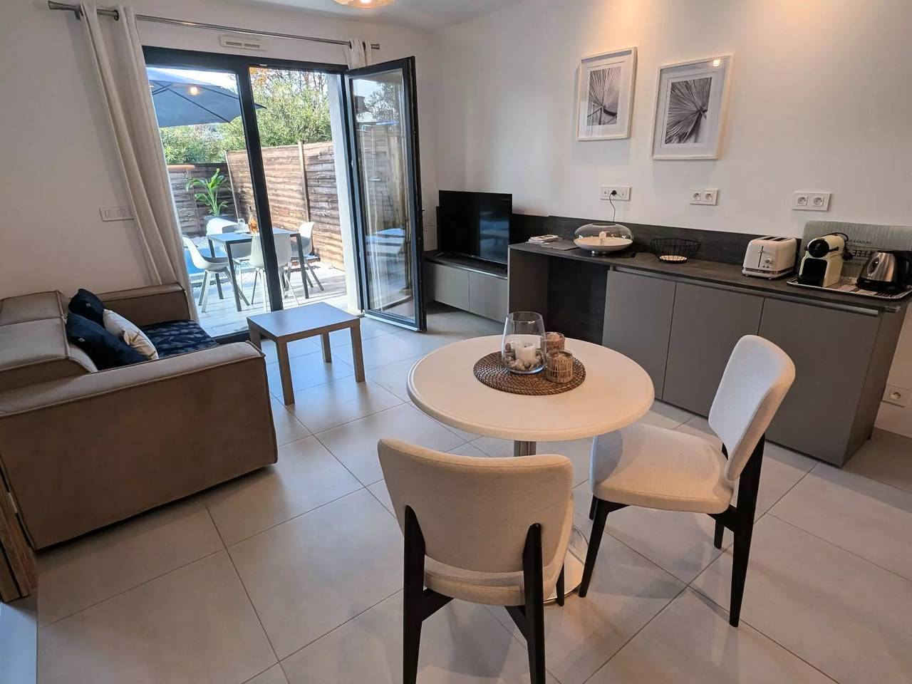 Ganze Wohnung, 2 Zimmer 2 Personen in Roquefort-les-Pins, Cannes und Umgebung