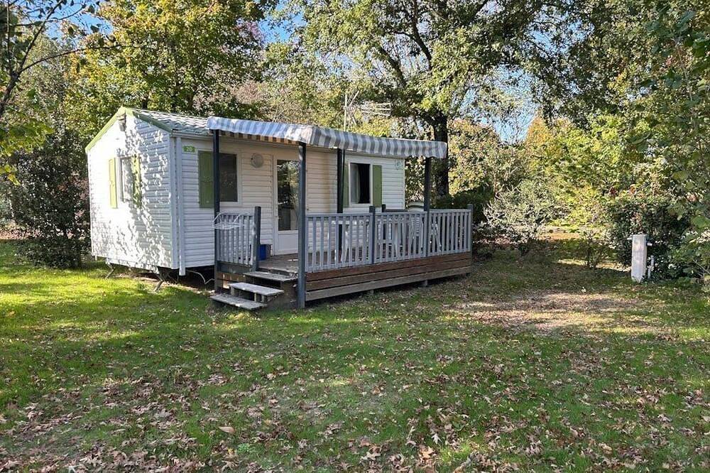 Zecamping 4* piscine couverte dog friendly jacuzzi mobil-home Bbq 24m2 in Apremont, Vallée de la Loire