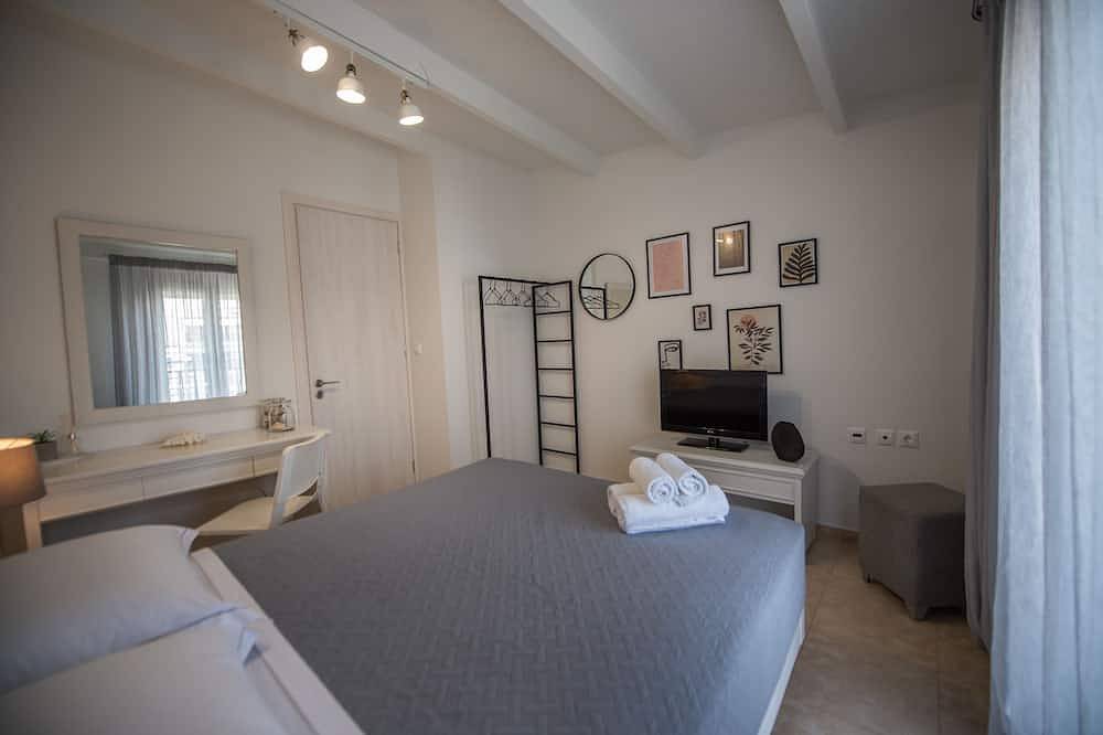 Cosy 3 floor house in the center of old city Ierapetra, Crete in Ierapetra, Lasithi