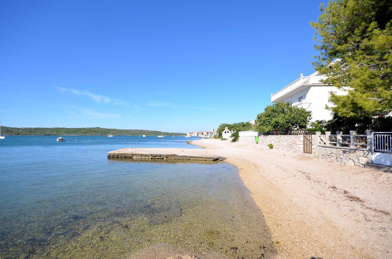 Ganze Wohnung, Apartments Katarina in Pirovac, Šibenik-Knin