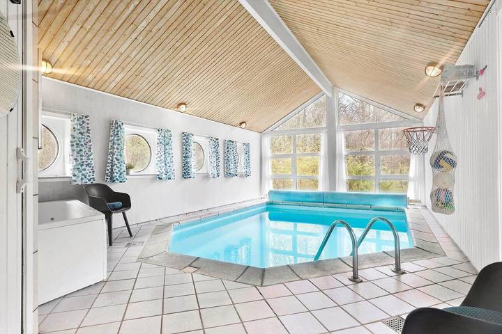 Ferienhaus für 6 Personen, mit Sauna und Pool sowie Whirlpool und Terrasse, mit Haustier in Lyngsbæk Strand - 4