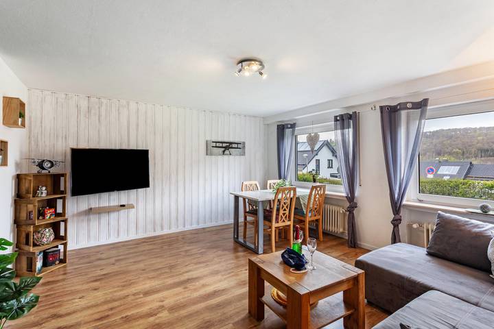 Geheel appartement, Vakantiewoning "Wilde Schanze", 55m², met tuin en Wifi in Hoppecke, Brilon