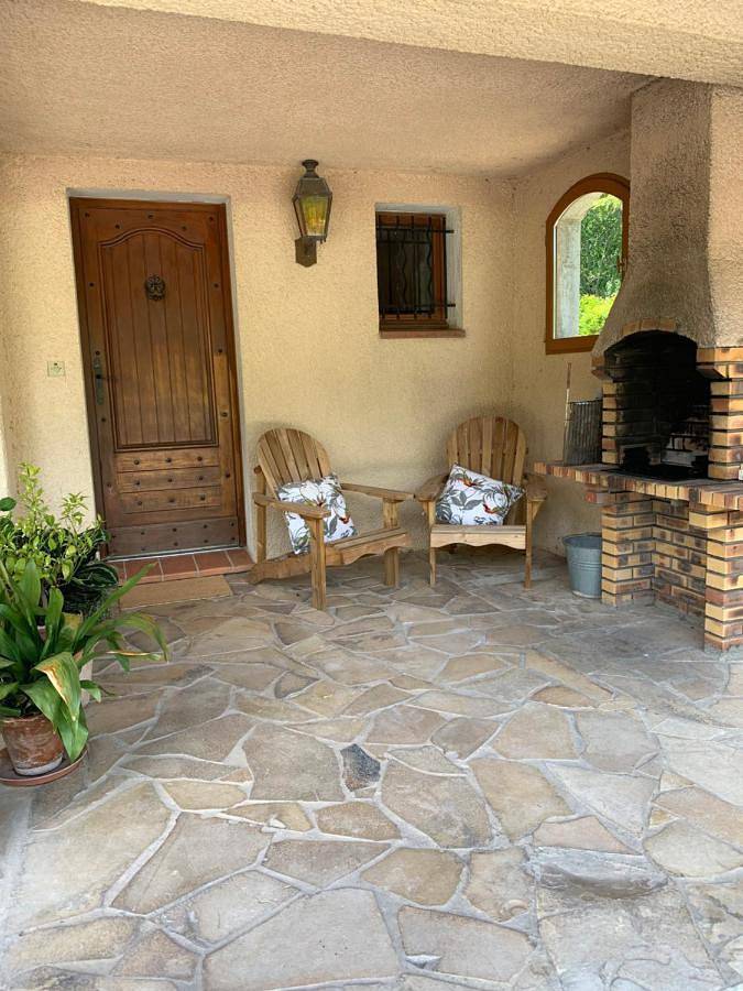 Appartement entier, Two-Bedroom Apartment in Le Thoronet, Région de Draguignan
