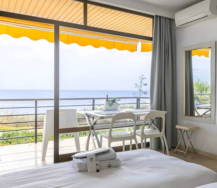 Entire apartment, Apartment 'Castillo Santa Clara' with Sea View, Wi-Fi and Air Conditioning in La Carihuela, Torremolinos