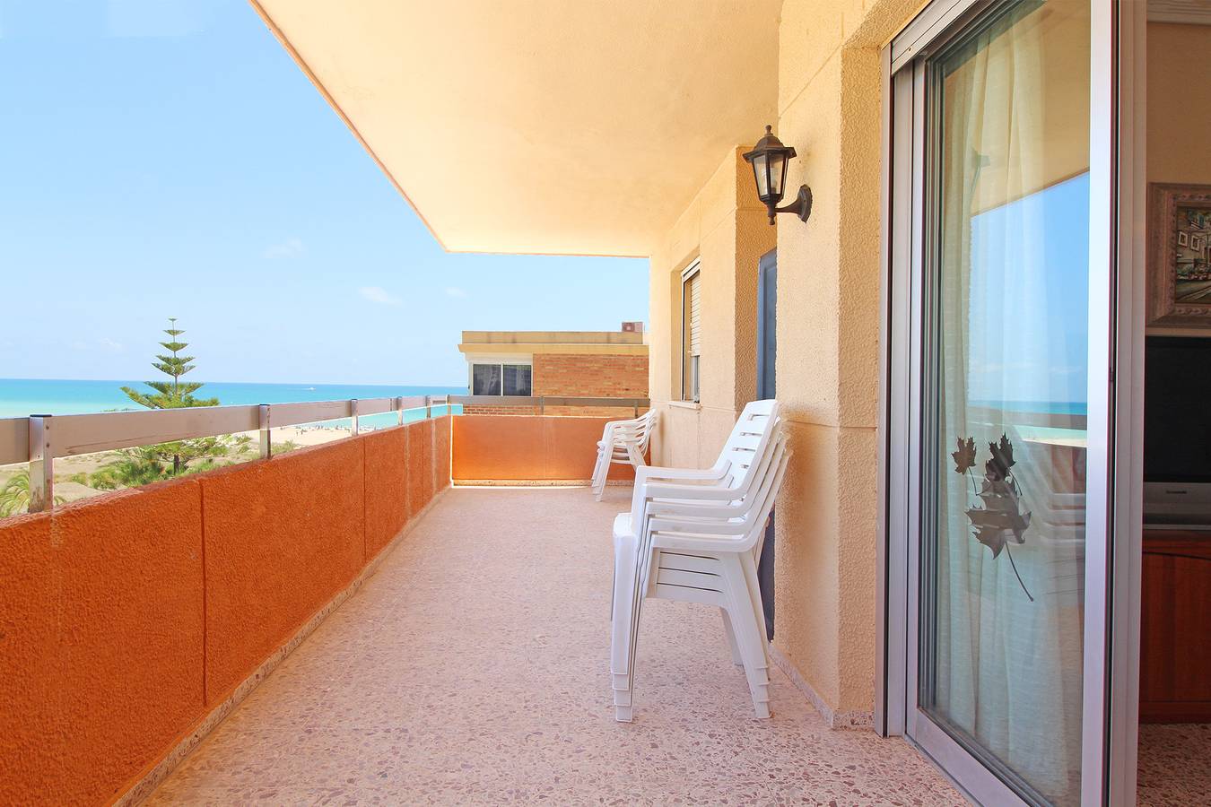 Apartamento entero, Global Vacacional: Apartamento con terraza y vistas a la playa in Canet de Berenguer, Costa de Valencia