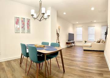 Vacation Home for 12 Guests in Charlotte, Mecklenburg County, Picture 4