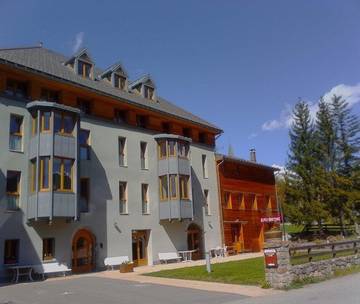 Gîte pour 4 personnes, avec jardin et terrasse à Faucon-de-Barcelonnette