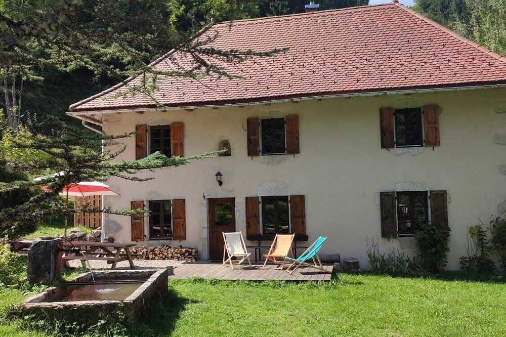 Chalet Saint Joseph au coeur du massif de la Chartreuse ! in Saint-Christophe-sur-Guiers, Isère