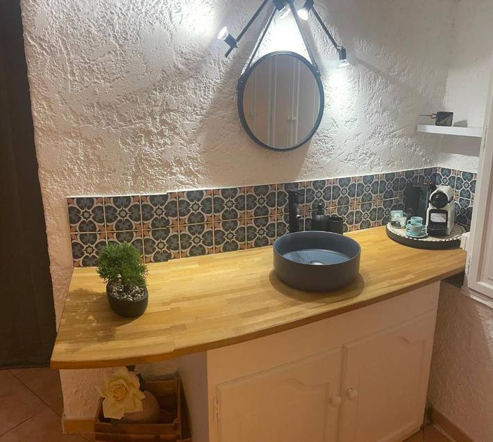 Chambre d’hôte pour 2 personnes, avec vue et jardin ainsi que piscine et terrasse à Lorgues - 4