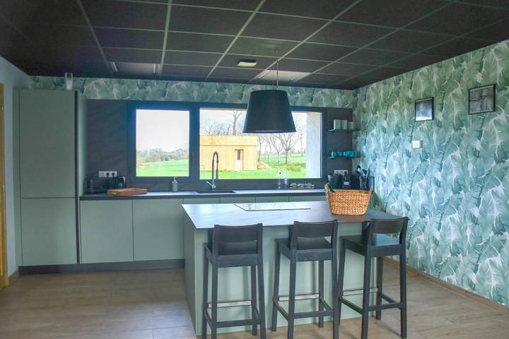 Location de vacances pour 6 personnes, avec jardin ainsi que piscine et sauna à Plédéliac - 4