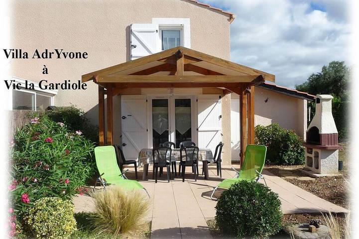 Maison de vacances pour 4 personnes, avec terrasse ainsi que jardin et piscine à Vic-la-Gardiole