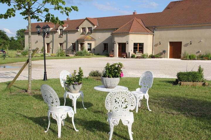 Gîte pour 2 personnes, avec Terrasse ainsi que Jardin et Vue à Brugny-Vaudancourt