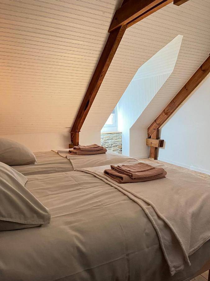 One-Bedroom House in Surville, La Haye (Manche)