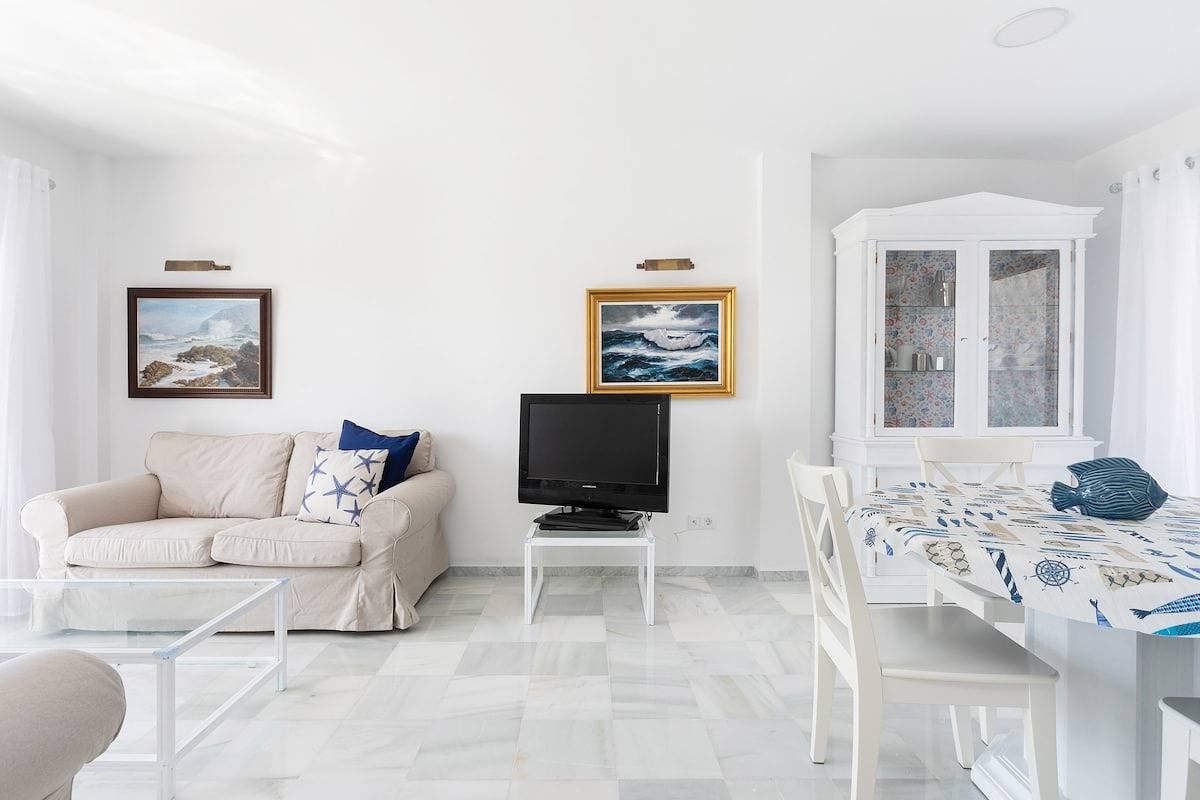 Ganze Wohnung, Home2Book Stunning Sea Views Adeje, Wifi & Pool in Playa Puerto Colón, Adeje