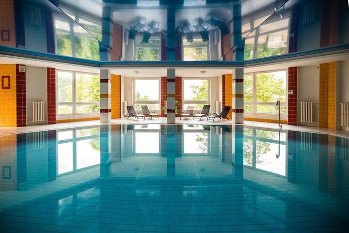 Hotel für 3 Personen, mit Ausblick und Garten sowie Sauna und Pool - 1