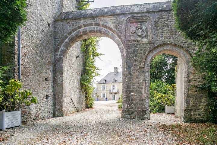 Location de vacances pour 10 personnes, avec Balcon ainsi que Terrasse et Jardin à Audouville-la-Hubert