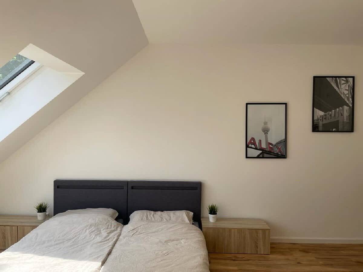 Ganze Wohnung, Ferienwohnung für 2 Personen mit Balkon/Terrasse in Dahlwitz-Hoppegarten, Hoppegarten