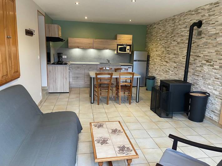 Le Chalet in Les Moussières, Parc naturel régional du Haut-Jura