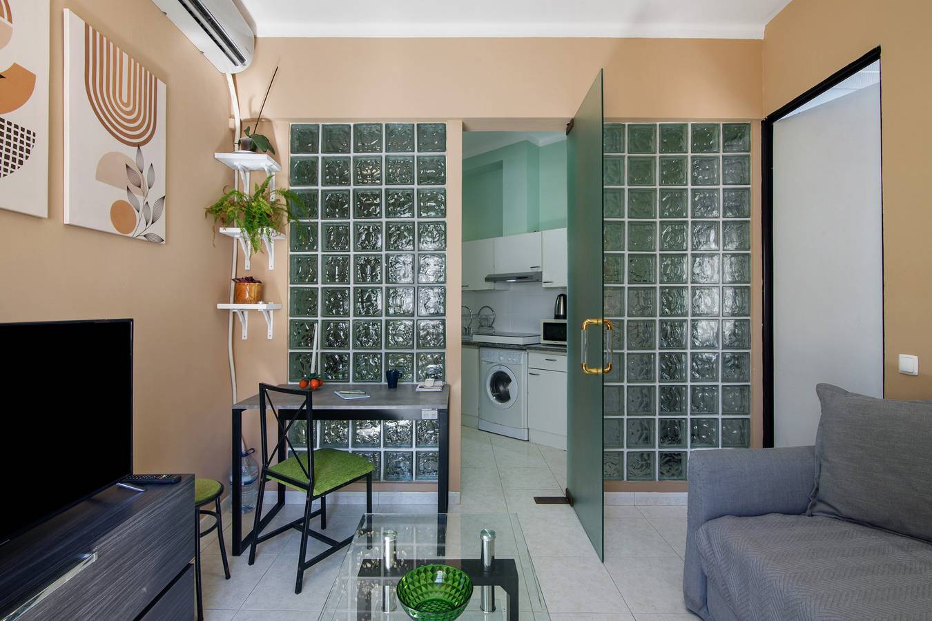 Geheel appartement, Appartement 'Ria Formosa' met Wi-Fi en Airconditioning in Faro, Parque Natural da Ria Formosa