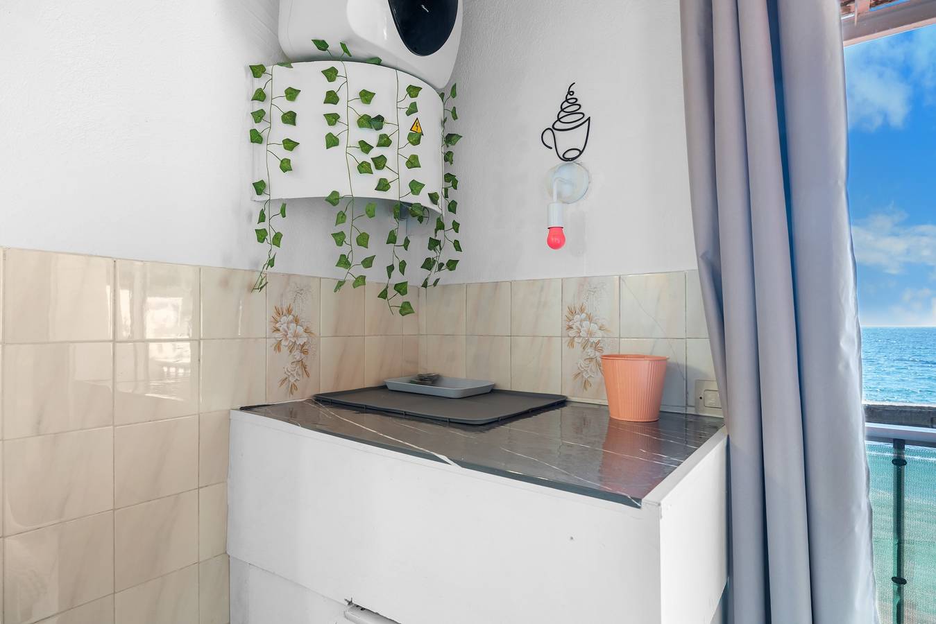 Studio-Apartment 'Porte Rouge 4' mit Meerblick in Parc national Port-Cros
