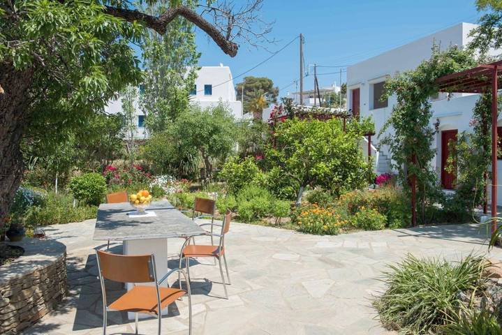 Gîte pour 2 personnes, avec jardin ainsi que vue et terrasse dans Apollonia - 2