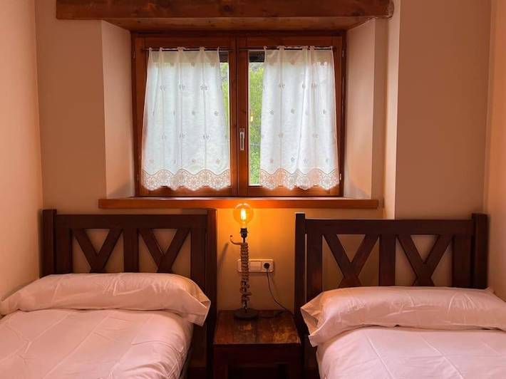 Gîte pour 5 personnes, avec Vue à Rialp - 3