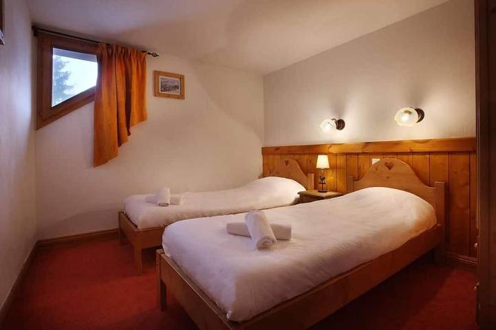 Ganze Wohnung, Bis 50m skipiste, fitness, schwimmbad, sauna, hammam, balkon, fernseher, schließfach für die skier in Oz, Nationalpark Écrins