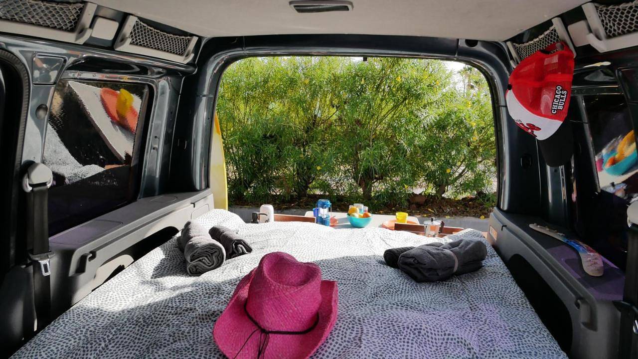 Endlesscampervan in Golf Del Sur, San Miguel de Abona