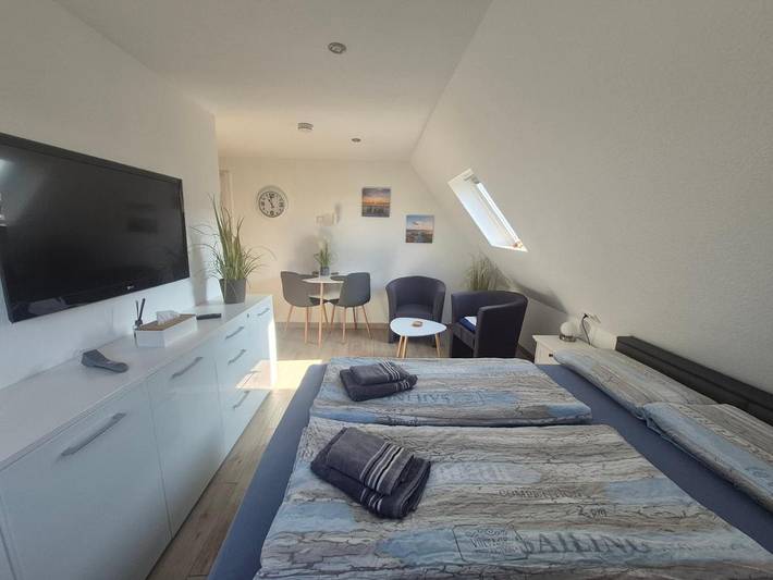 Ferienwohnung für 2 Personen, mit Terrasse und Garten sowie Ausblick