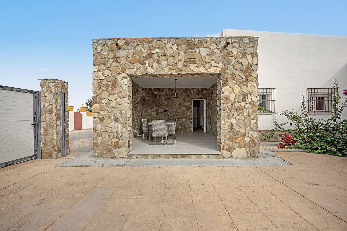 Maison de vacances « El Olivo » avec piscine partagée et terrasse privée in Playa El Palmar, Vejer de la Frontera