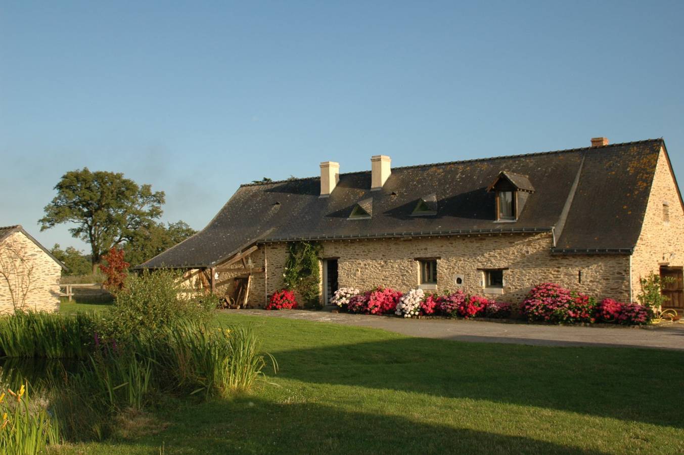 Le Grand Mainguet, chambres d'hôtes ou appartement 2 chambres - Chambre 2 in Saint-Lambert-la-Potherie, Région d'Angers