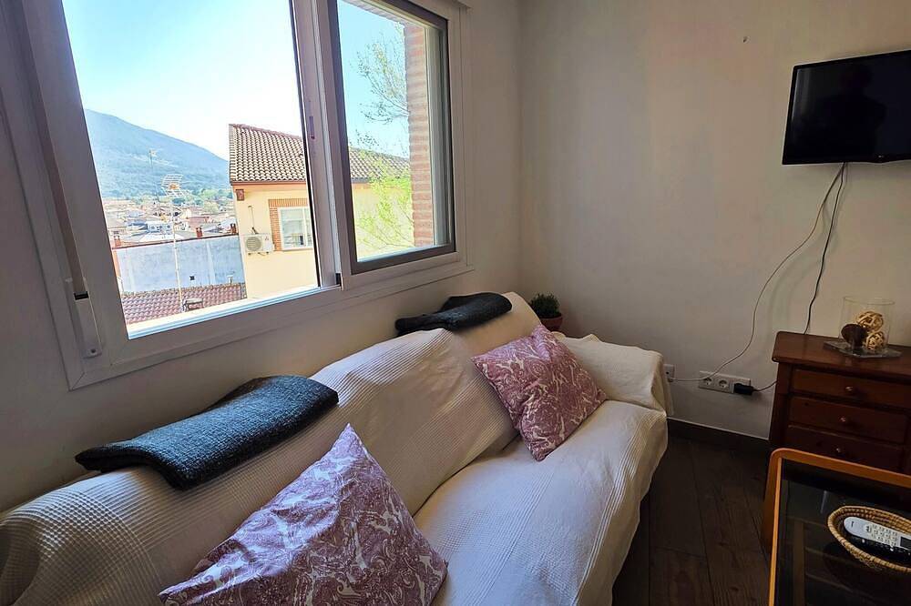 Apartamento entero, V3 Casa del Castillo Vut 1ª planta in La Adrada, Provincia de Ávila