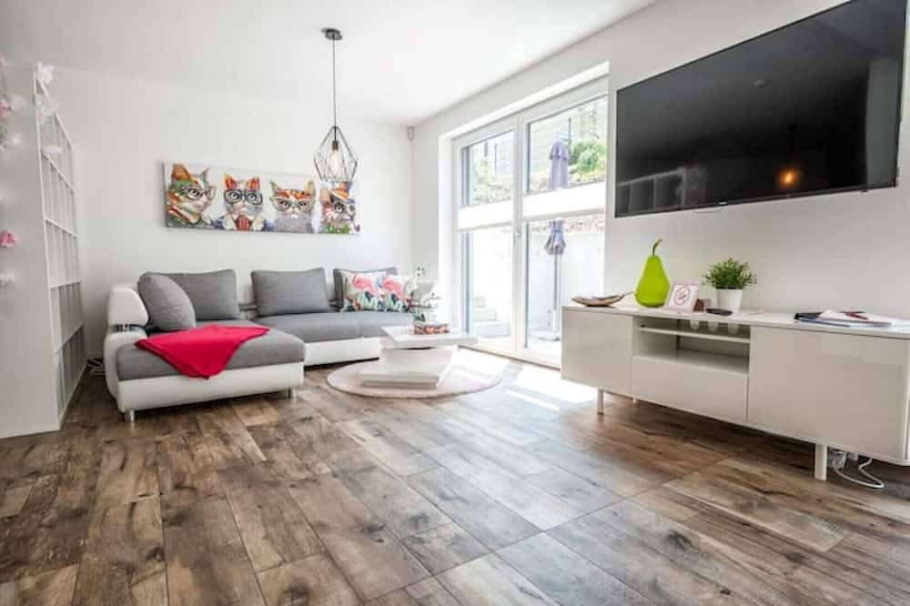 Appartement entier, Modern basement apartment with use of pool in Anif, Tennengau