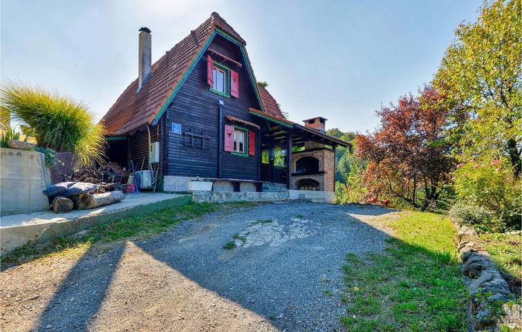 Ferienhaus für 4 Personen, mit Pool und Garten sowie Ausblick und Terrasse, mit Haustier - 1