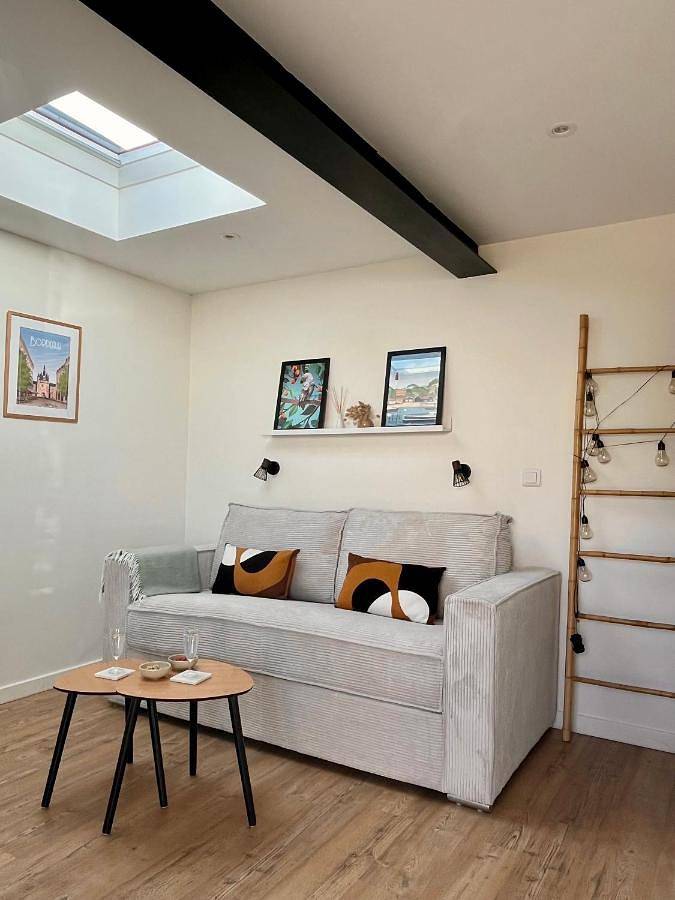 Appartement entier, One-Bedroom Apartment in Eysines, Région de Bordeaux