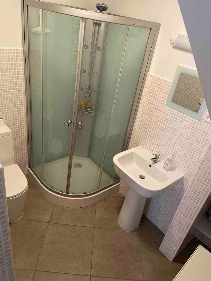 Appartement entier, One-Bedroom Apartment in Mailhac, Côte méditerranéenne (France)